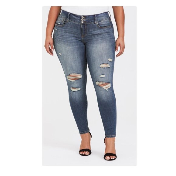 Torrid  Plus Size Jegging Premium Stretch Medium Wash Sz 18S - Picture 1 of 10
